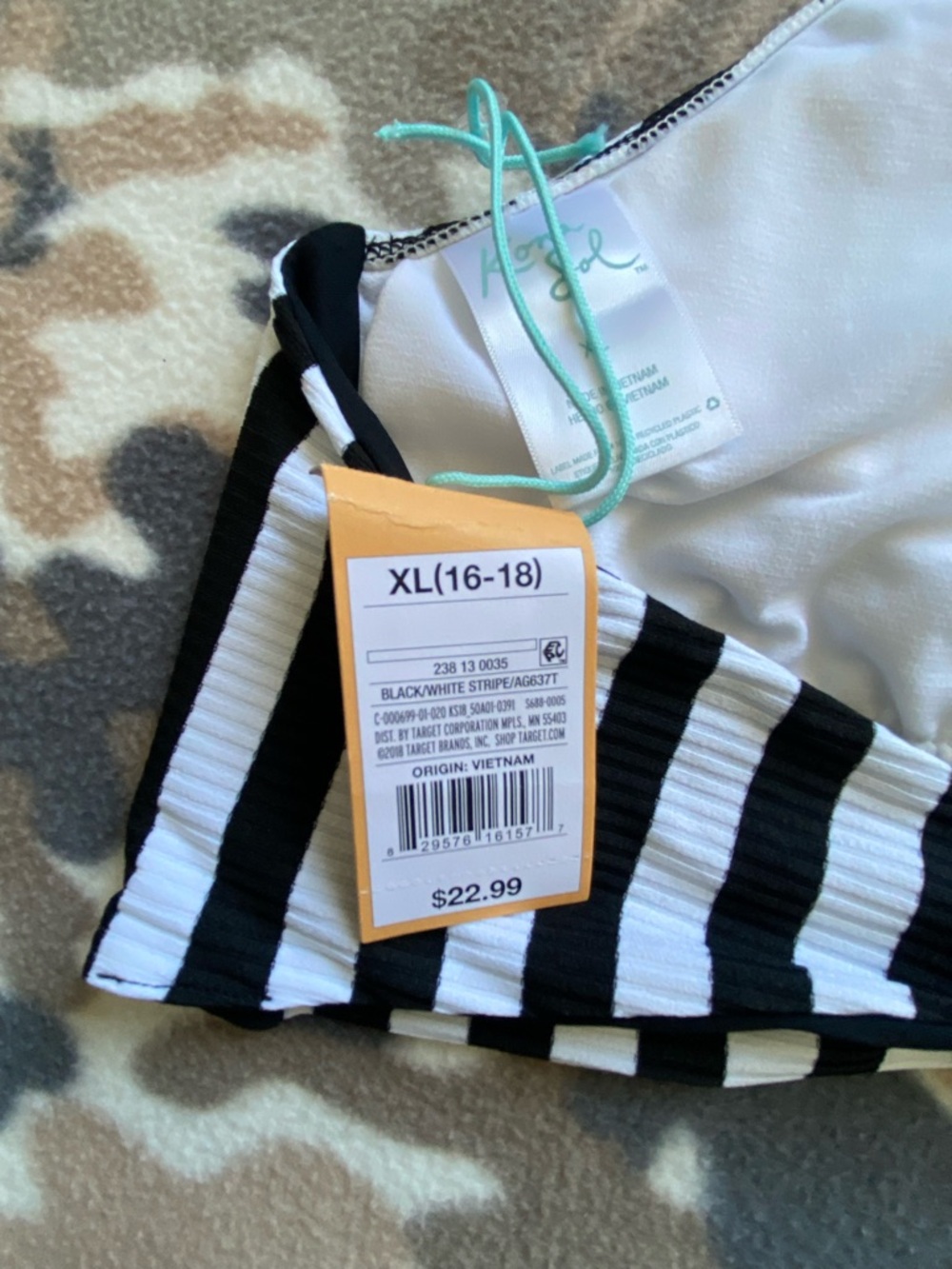 Kona Sol Black & White Striped Faux-Wrap Halter Bikini Top - Size XL (16-18) - Picture 4 of 6